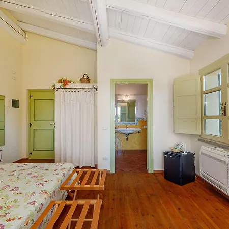 Wine Leda D'ittiri Farm stay *